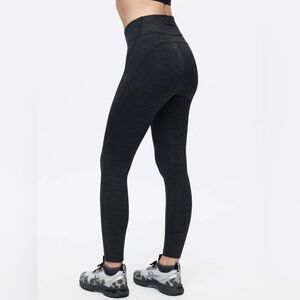 LN Outdoor Voices TechSweat Black Leggings Tights Sz Medium